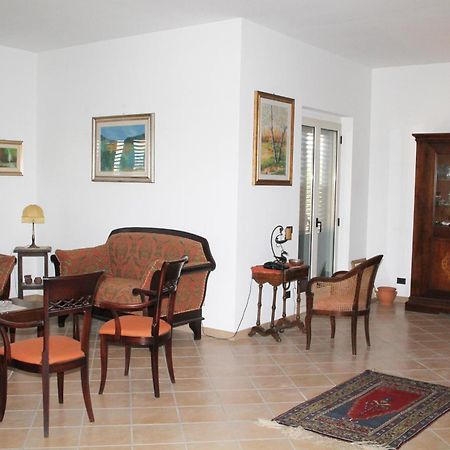 Torre Ancinale Bed & Breakfast Соверато Марина Екстериор снимка